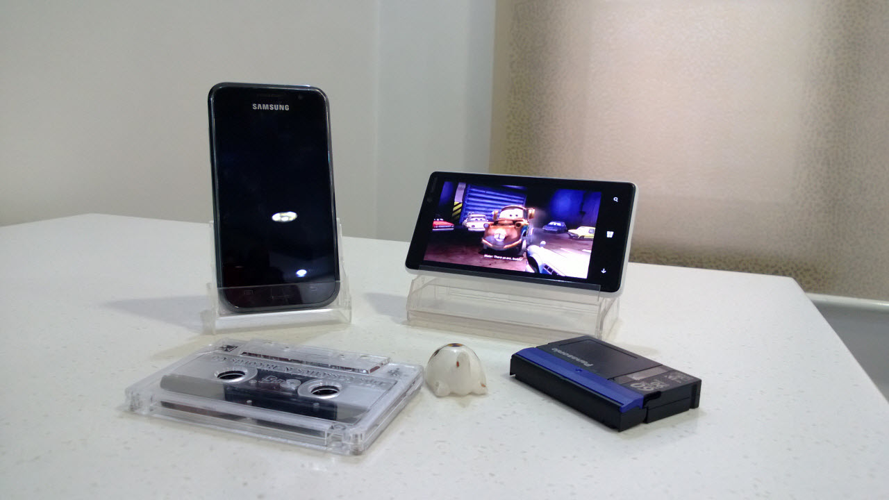 Cassette Case as Phone Dock